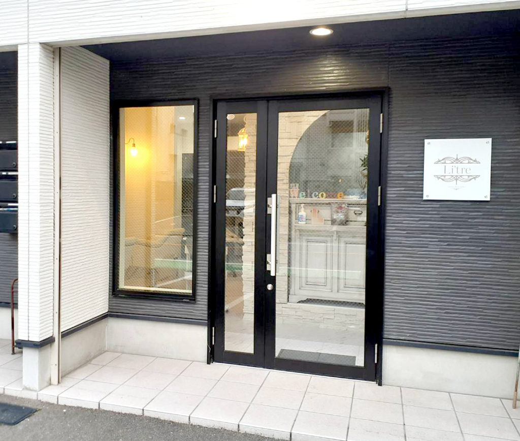 美容院の店頭写真