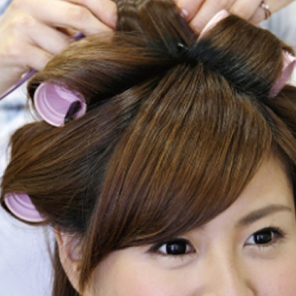 美容師のヘアセット